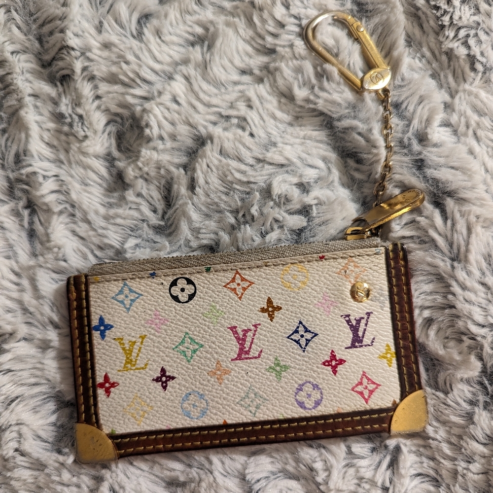 LV WHITE MULTICOLOR MURAKAMI KEY CLES